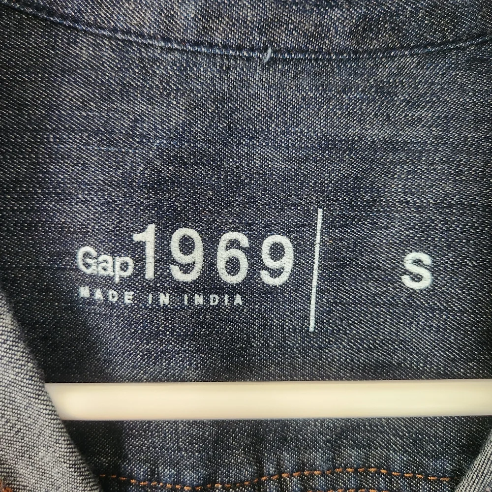 GAP Lightweight Jean Jacket